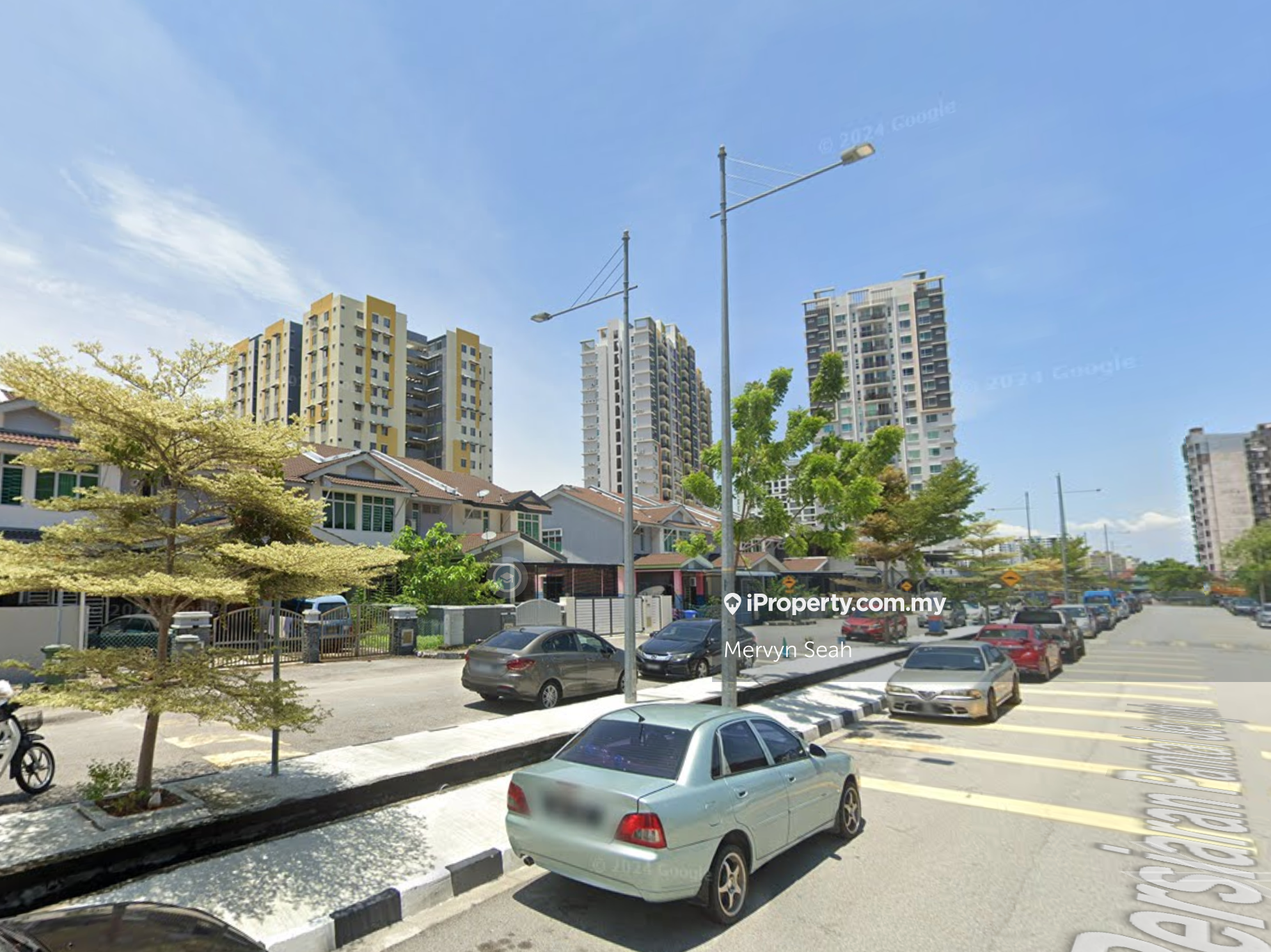 Persiaran Pantai Jerjak 2 Storey Terrace 2200 Sqft Rare In Market