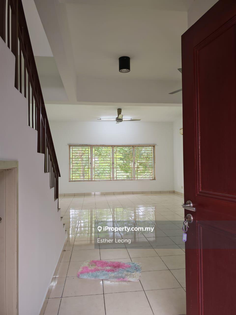 Lagoon Villa located in the prime area of Kota Kemuning