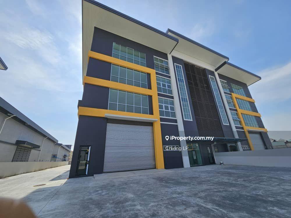 Kapar Meru factory corner with land for rent