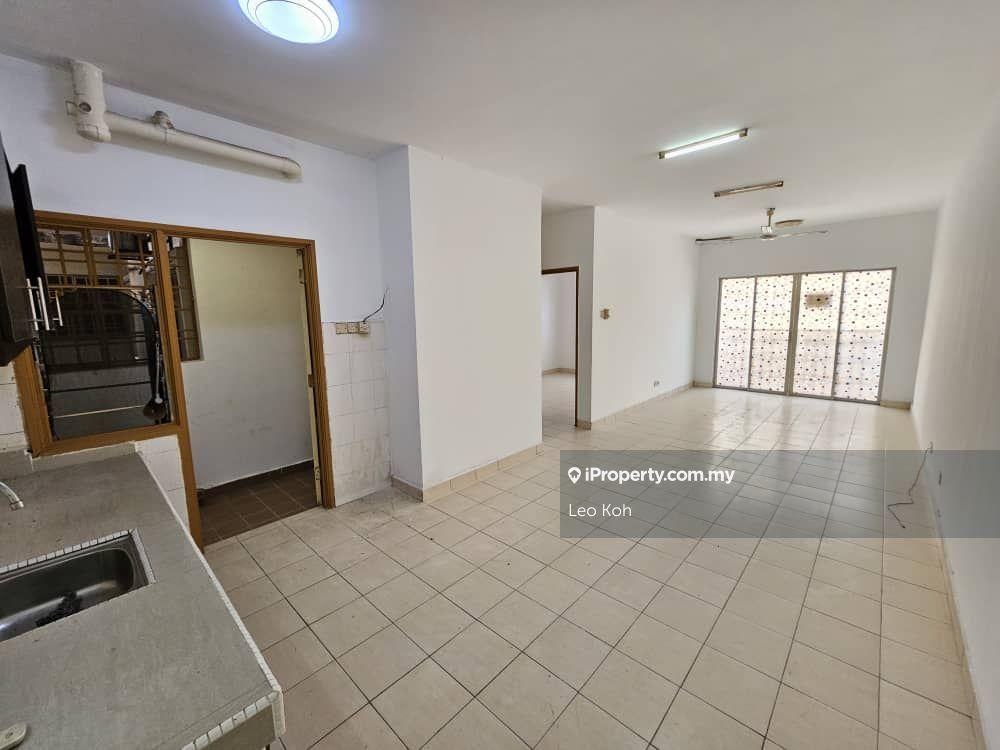 Kitchen Cabinet, Low Floor, Strata Title, Refurbish Unit, 1 Car Park
