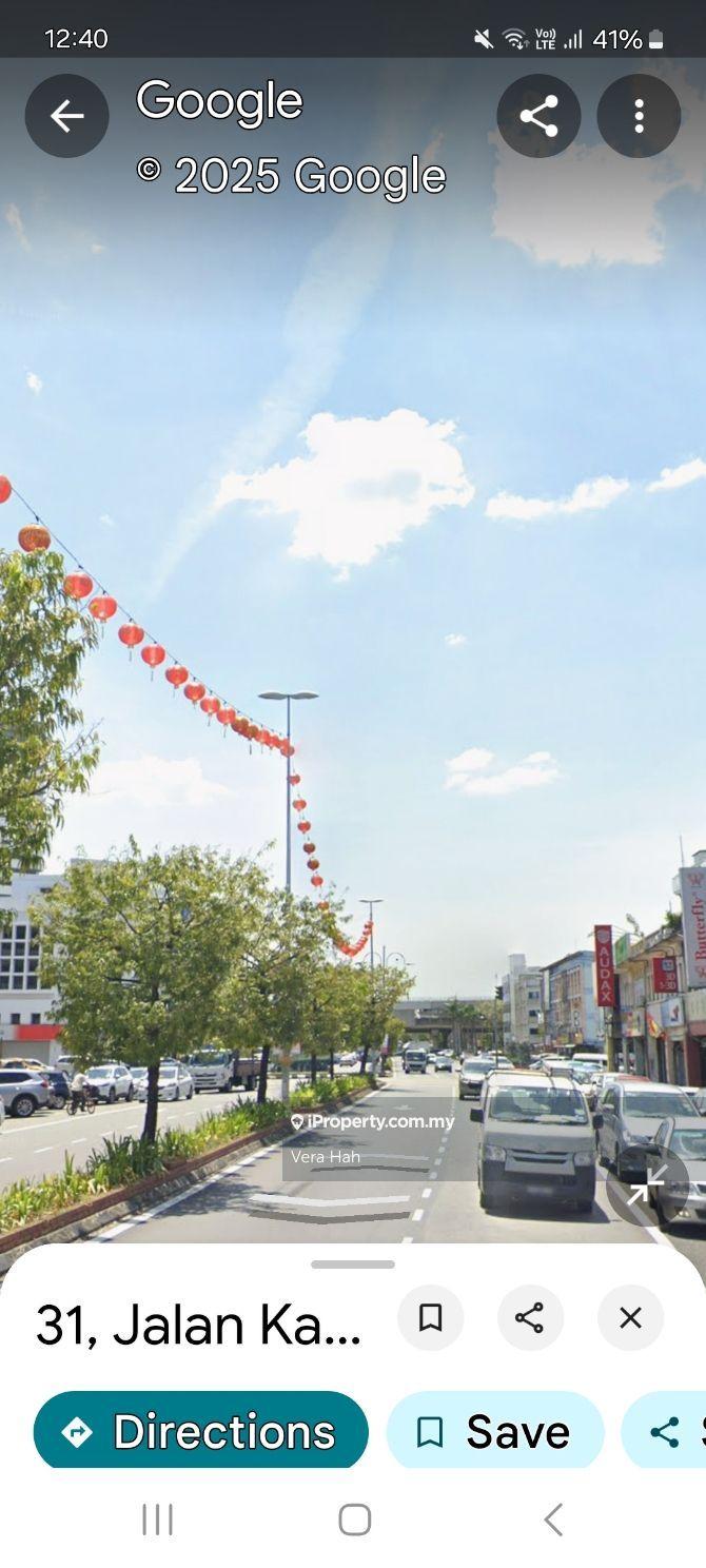Town centre 2 sty shop main road