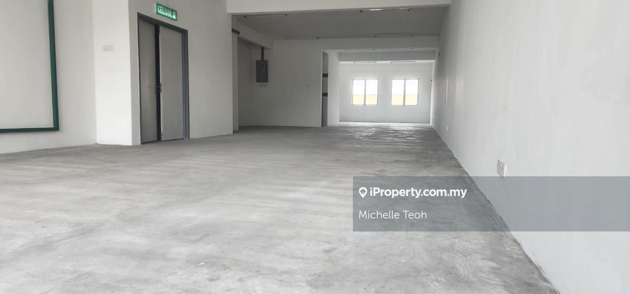 Hot Location - PJ Ground Floor Shoplot, Kota Damasara, Selangor