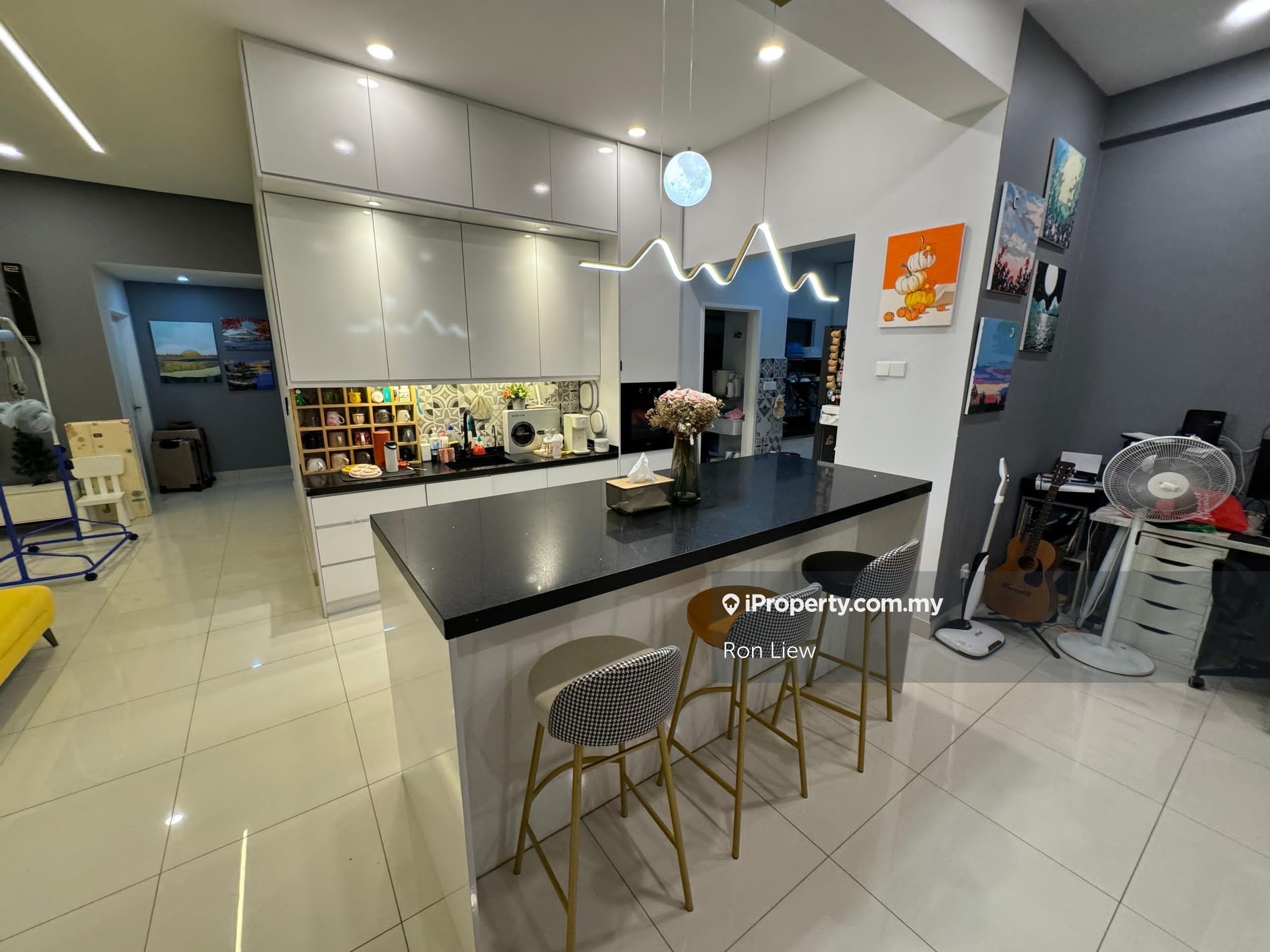 Premium Condo with 3 Car Park