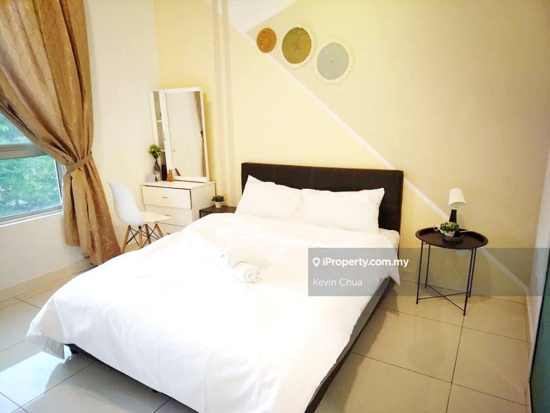 Larkin 1 bed beautiful renovation