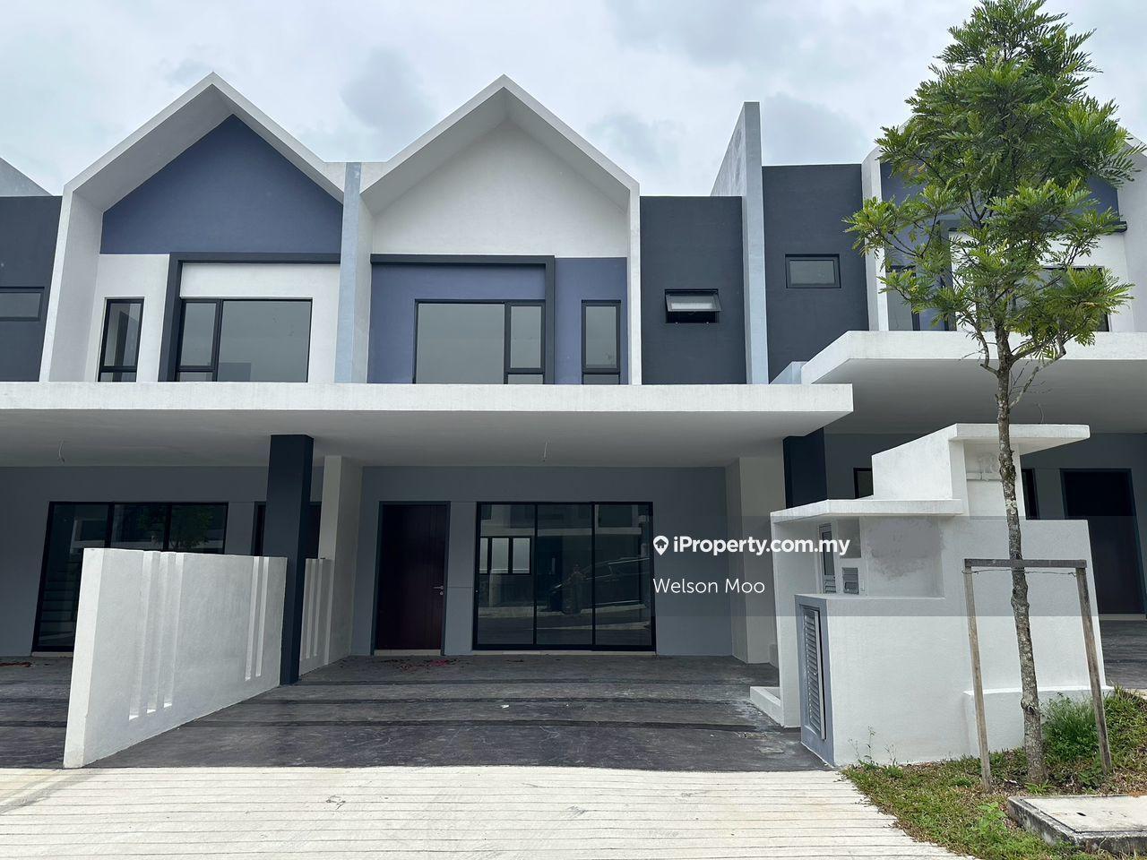 Double Storey Link Villa @ Brand New Unit @ Leasehold Bumi Lot