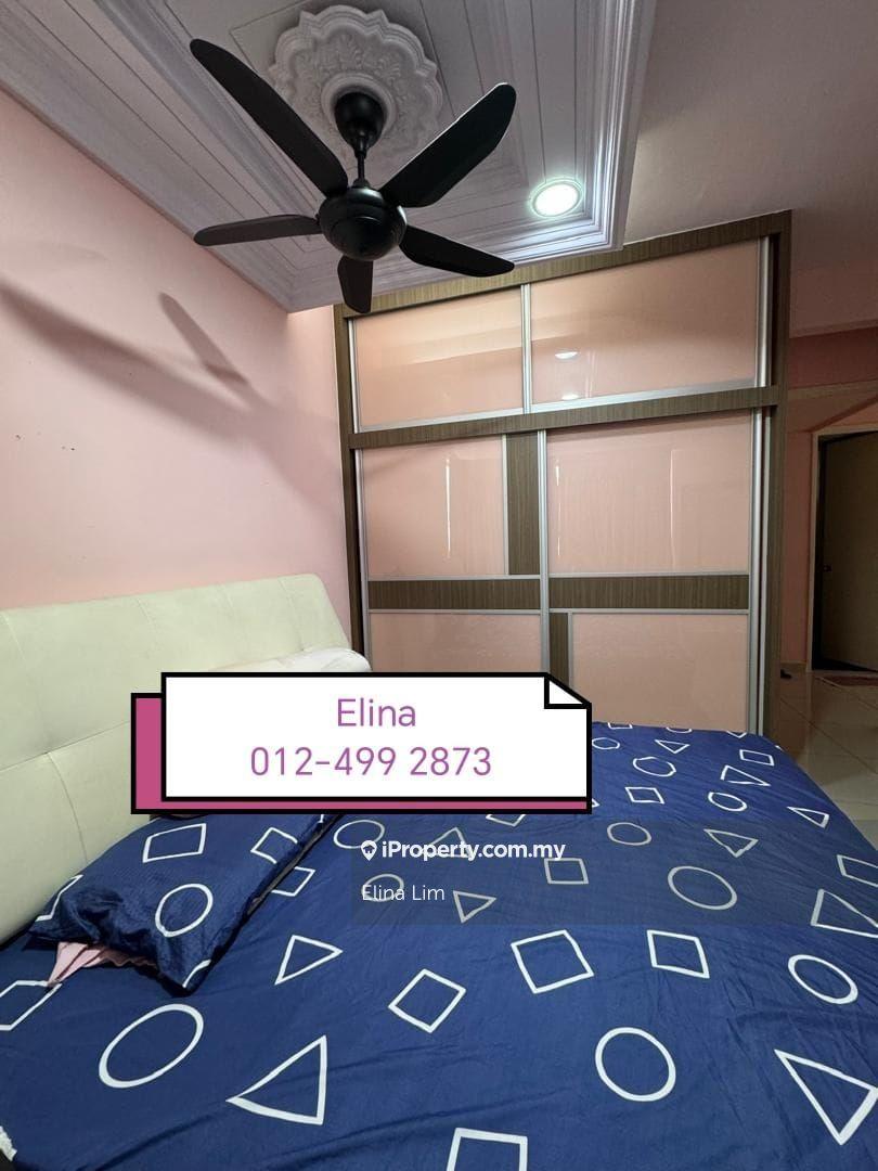Wellesley Harbour Place furnished high floor pool view for rent