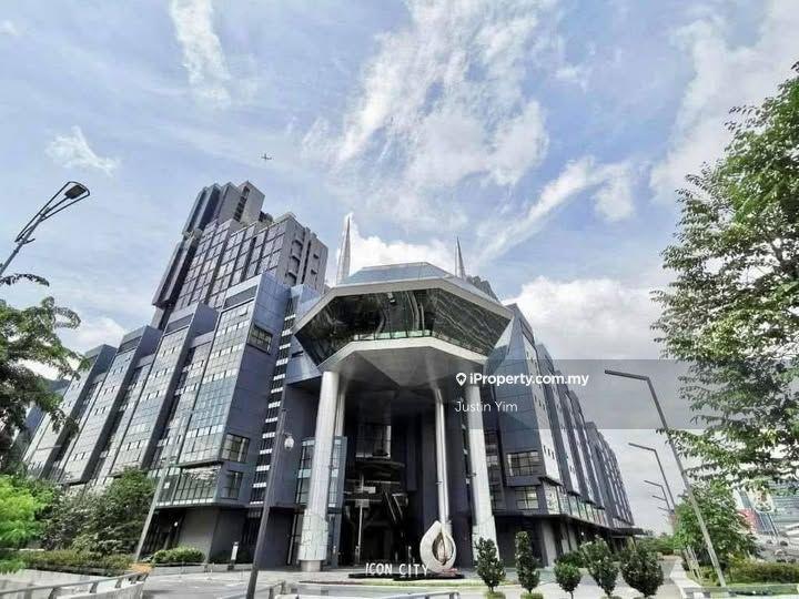 Bank lelong listing Icon Residenz 1 Icon City  For Auction