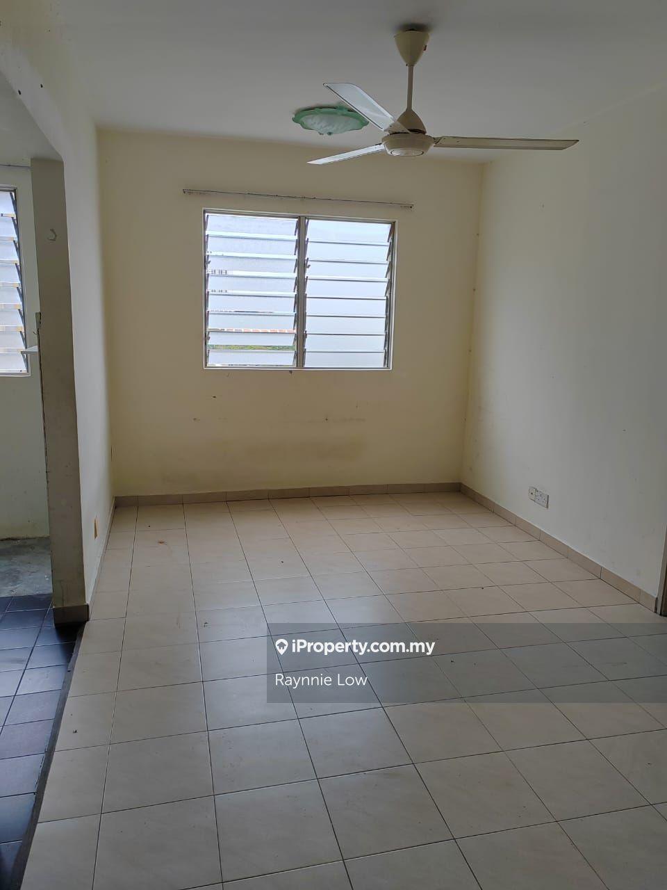 Corner & Seaview Unit Palm Court (Pangsapuri Nipah) Tg Tokong 3rooms