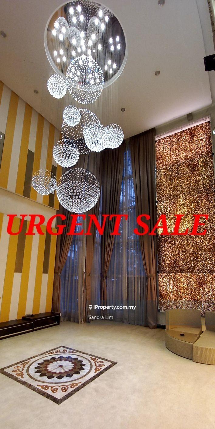 3.5 Sty Corner Bungalow for Sale Subang Heights