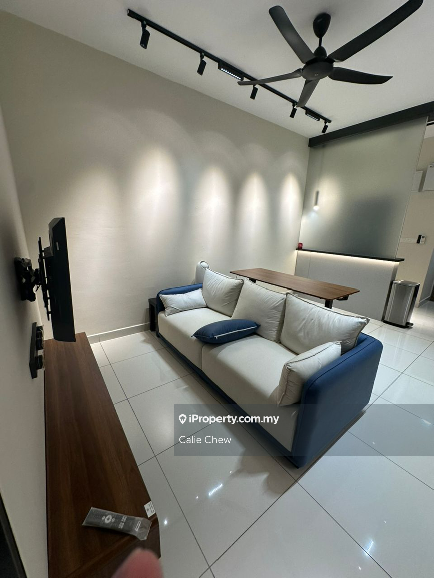 Edusentral Beand New Condominium Fully furnished 