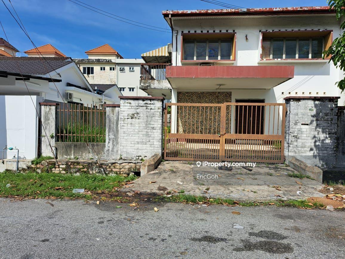 Freehold Double Storey Semi-Detached House Next to Ipoh Garden South