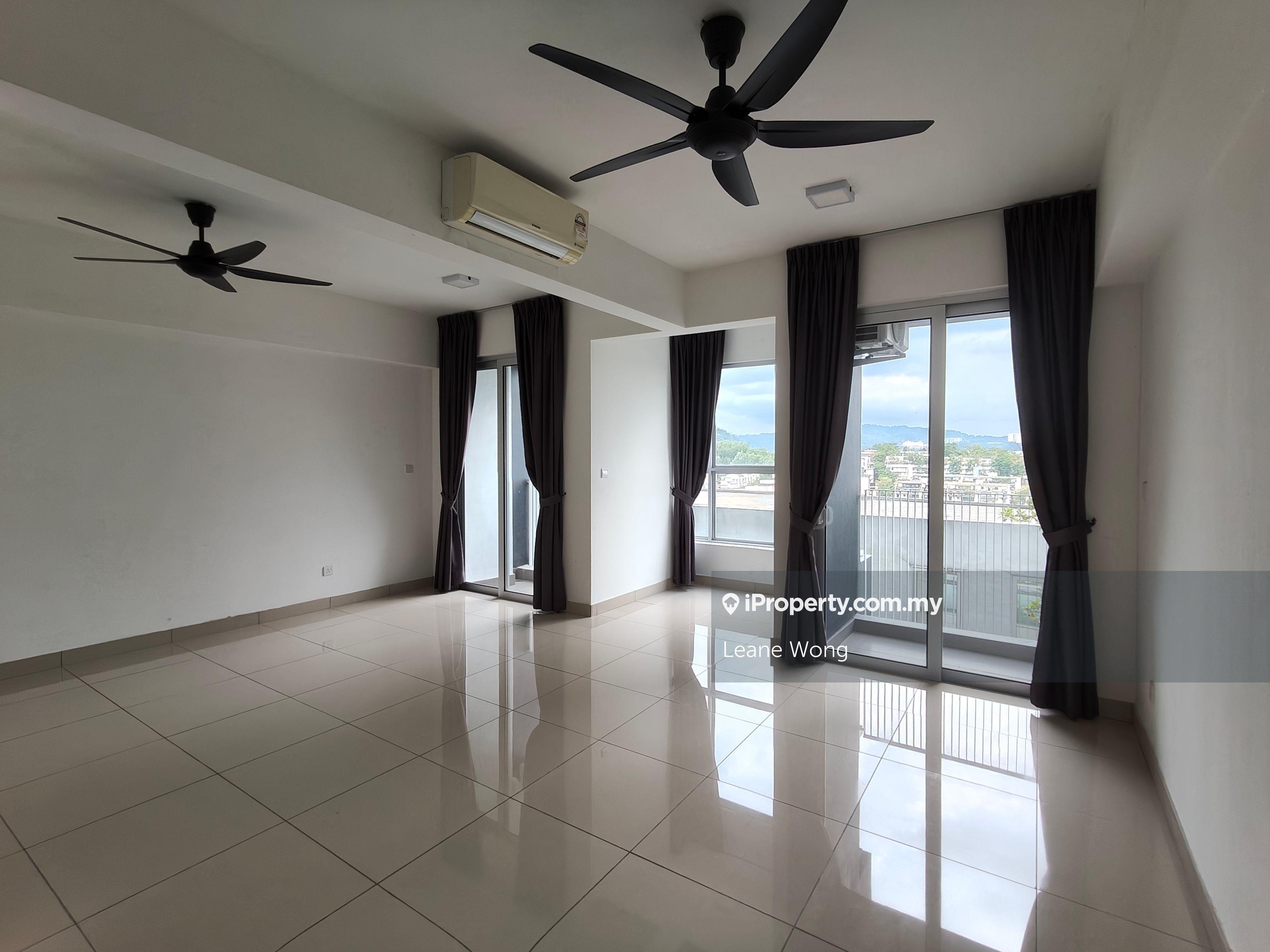 Nice, Cozy Environment at Melawati Area
