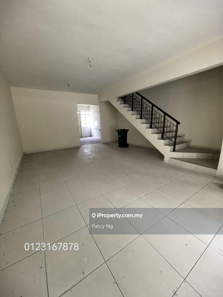2-Stry Intermediate Unit, Bdr Tasik Kesuma, Beranang for Sale