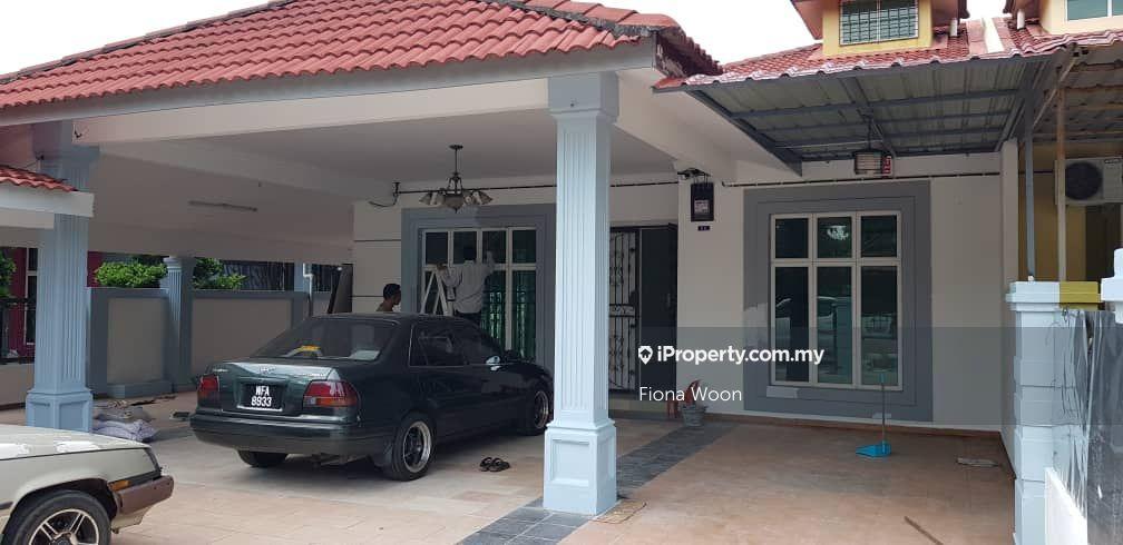 Semi-D house for Sale