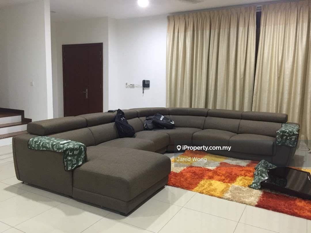 Semi-D house for Rent