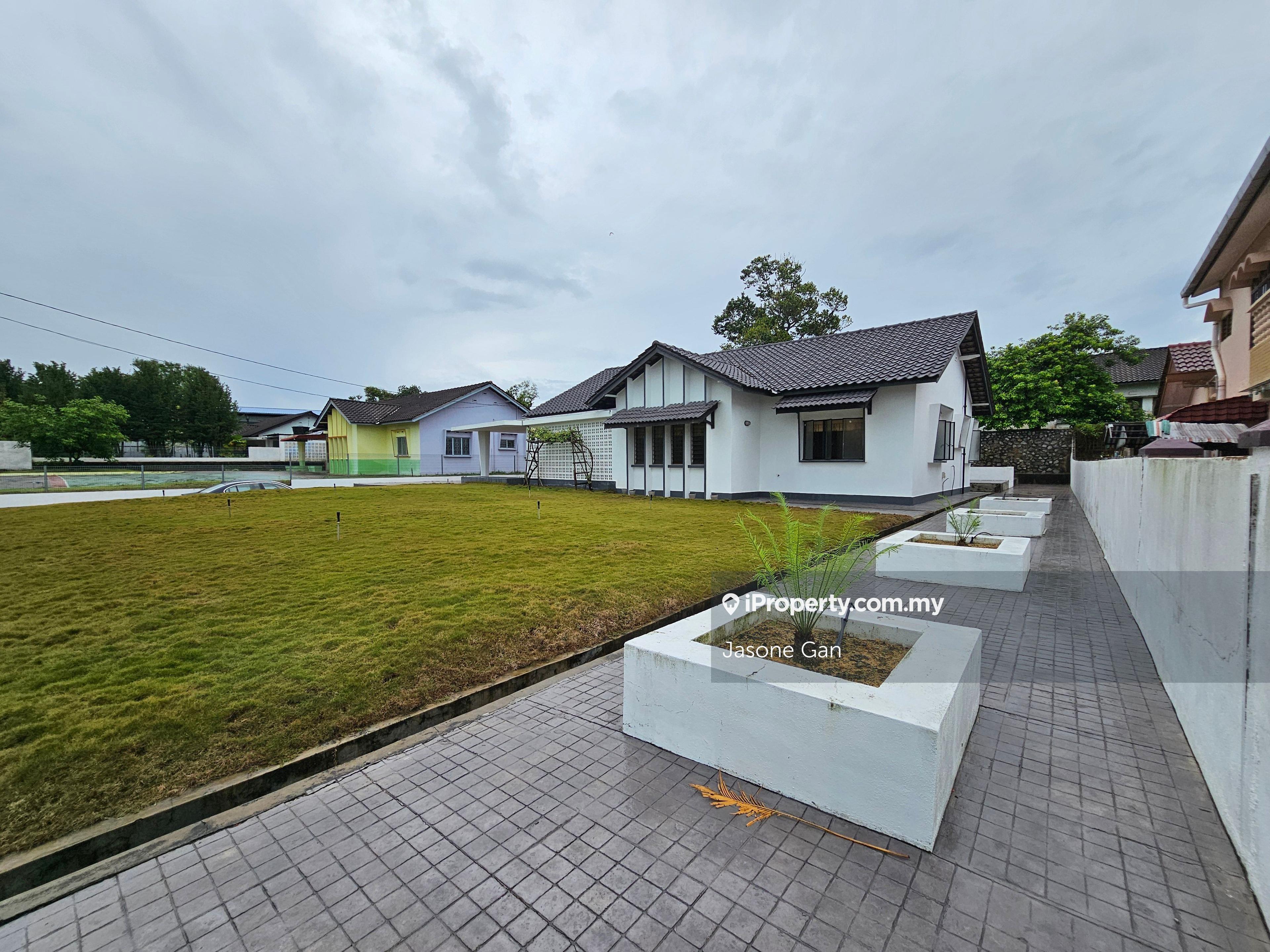 Super Size Freehold Single Bungalow Sungai Udang Land Size 11,081sqft