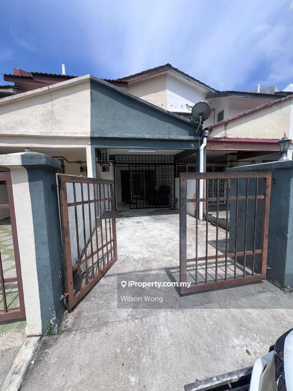 Templer suasana, templer park, Rawang, ground floor, ready move in
