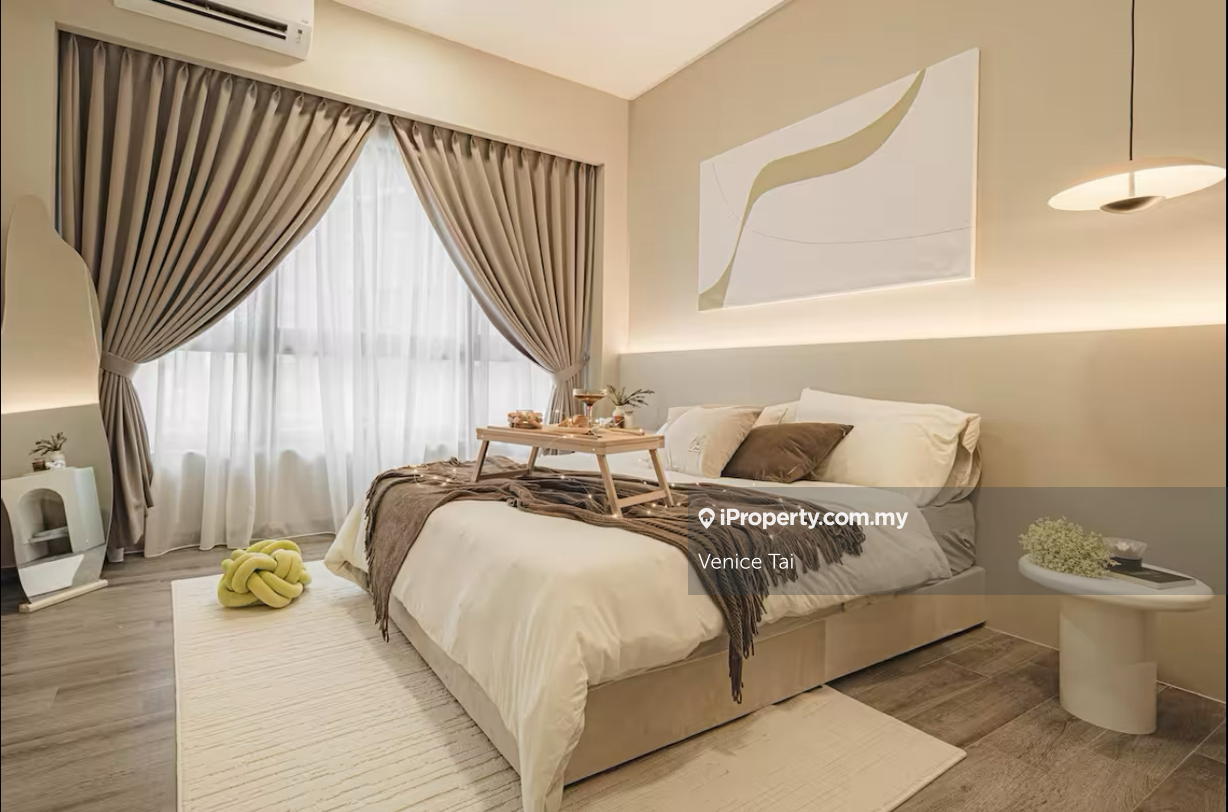 Developer unit. Ready unit. Airbnb High Return. TRX Pavilion MRT