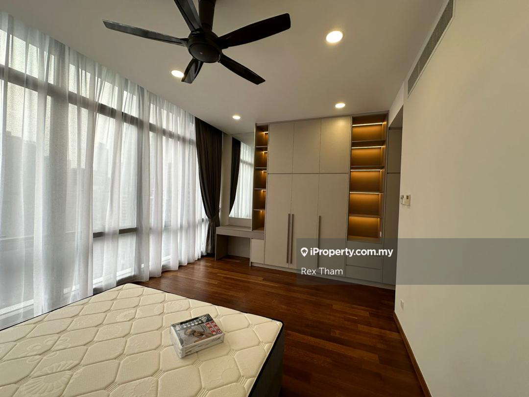 Facing Golf View Unit 
