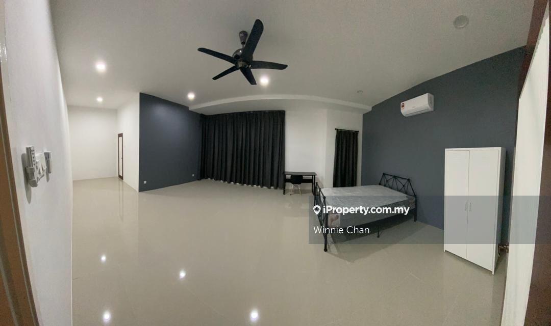 Tasek Square Freehold Move in Con Semi D