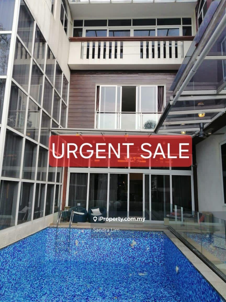 Subang Heights Corner 3sty Bungalow for Sale