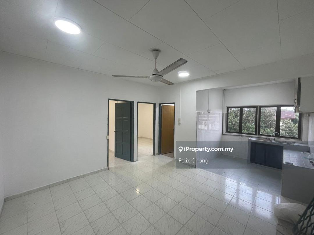 Selesa Jaya Low Cost Flat,Skudai,Johor Bahru,Renovated,Level 4