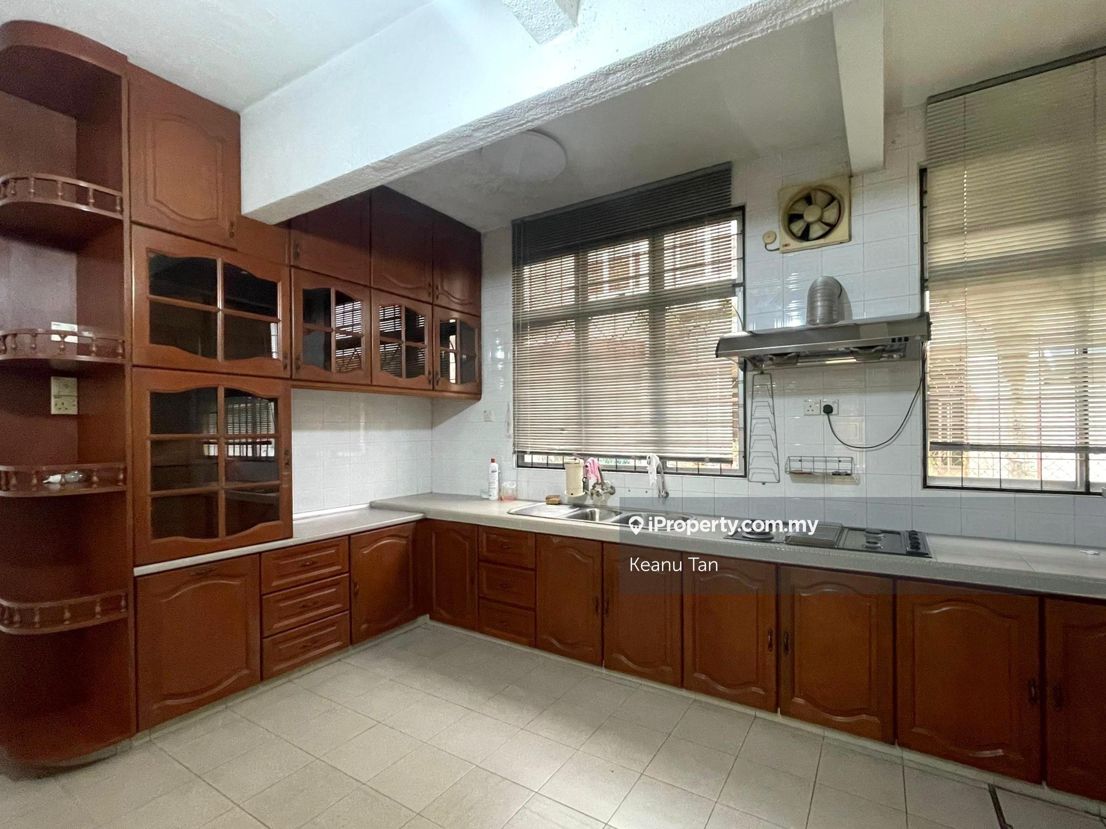Bu 4 Partial Furnished Double Storey House, Move In Ready