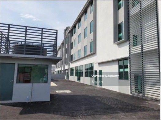 3 Storey Semi-Detached Warehouse Seri Kembangan for sale