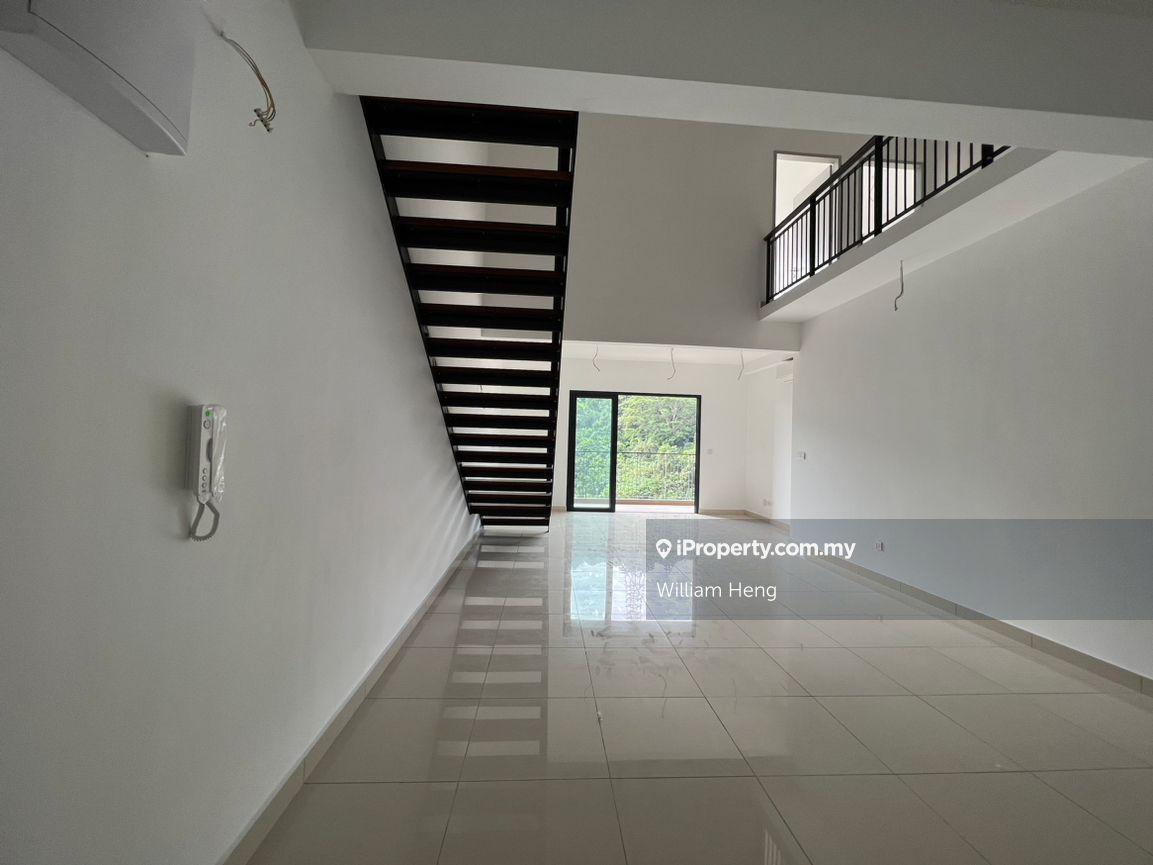 Good deal - Duplex Overlooking permanent green view