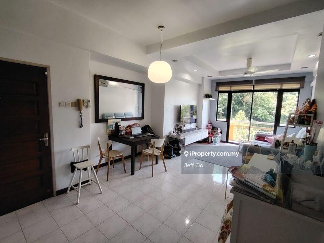 Parkview tower bukit jambul renovated 1075sf 1cp corner rare worth