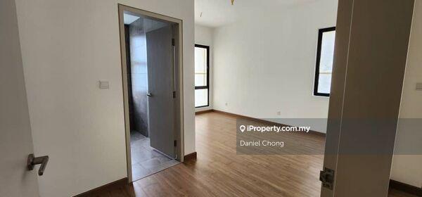 Below Market Value @ Lucentia Residences @ Many Unit On Hand