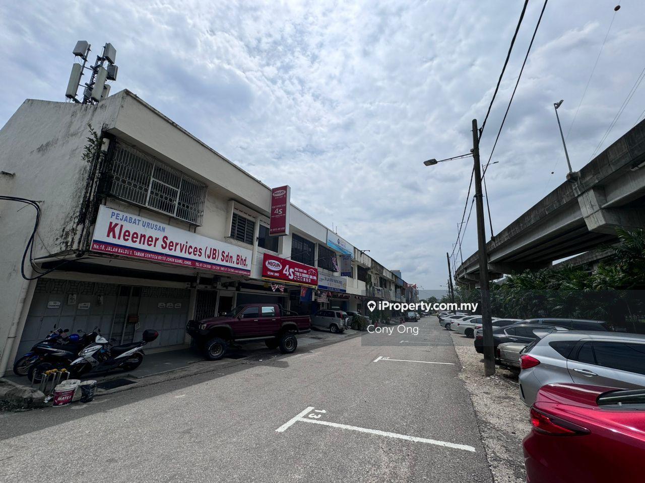 Taman Sentosa,Double storey shoplot,Facing Main Road,rental income