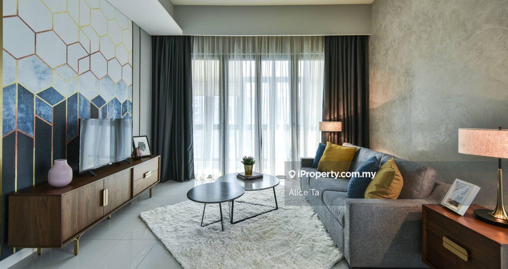 Low Density! Free furnished,Ready Move In! Next to UPM Uniten, 0% dp