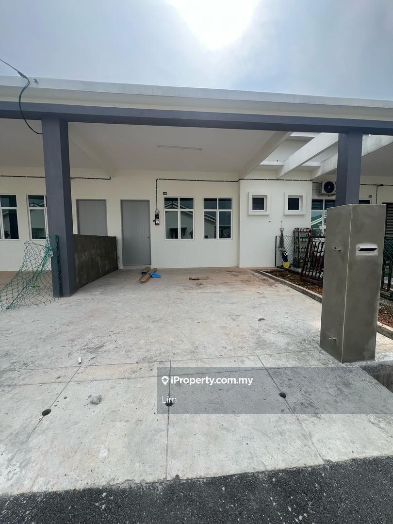 Rumah Teres Setingkat untuk Sewa di Lunas