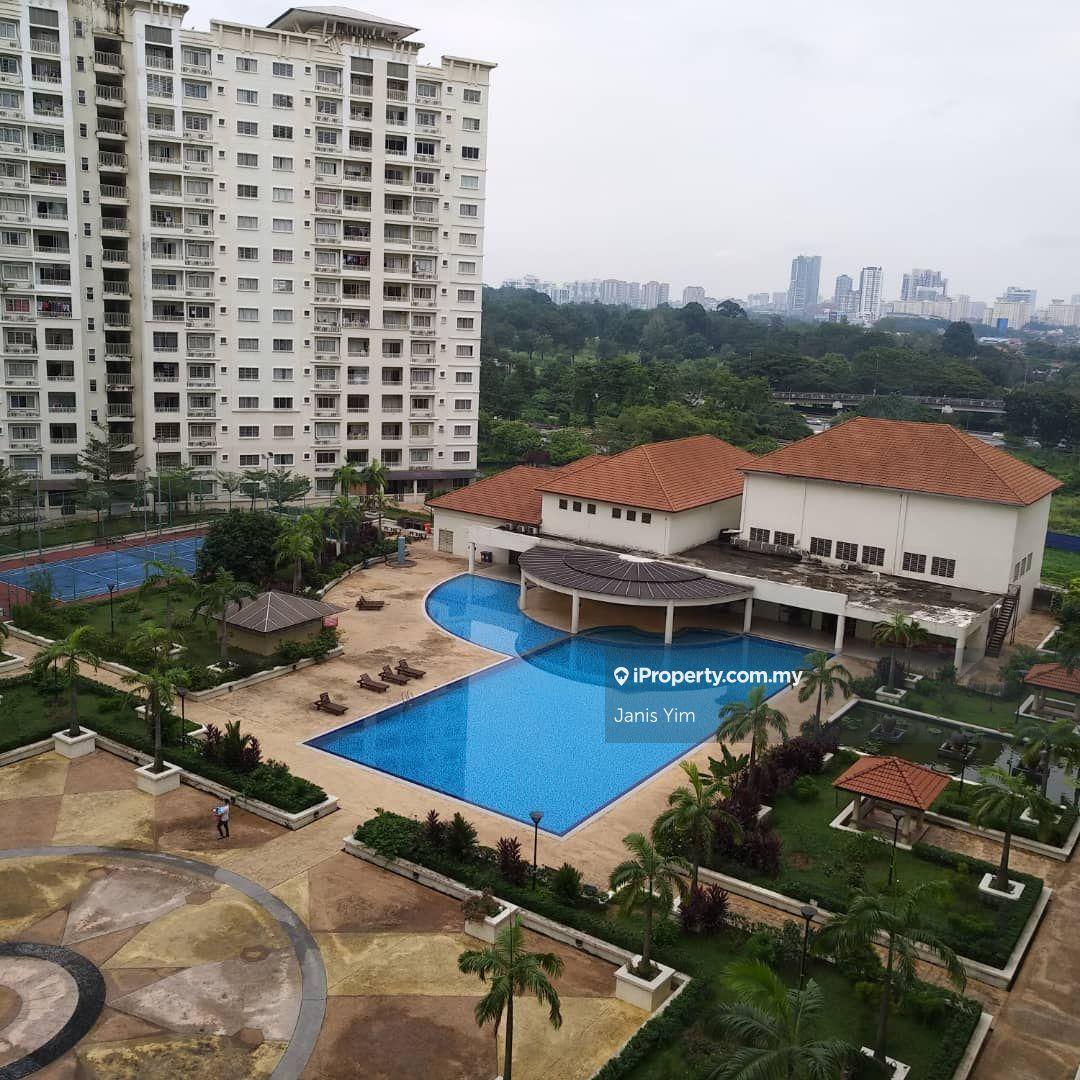 Suriamas Condo - Rooms For Rent No Security Deposit Required 