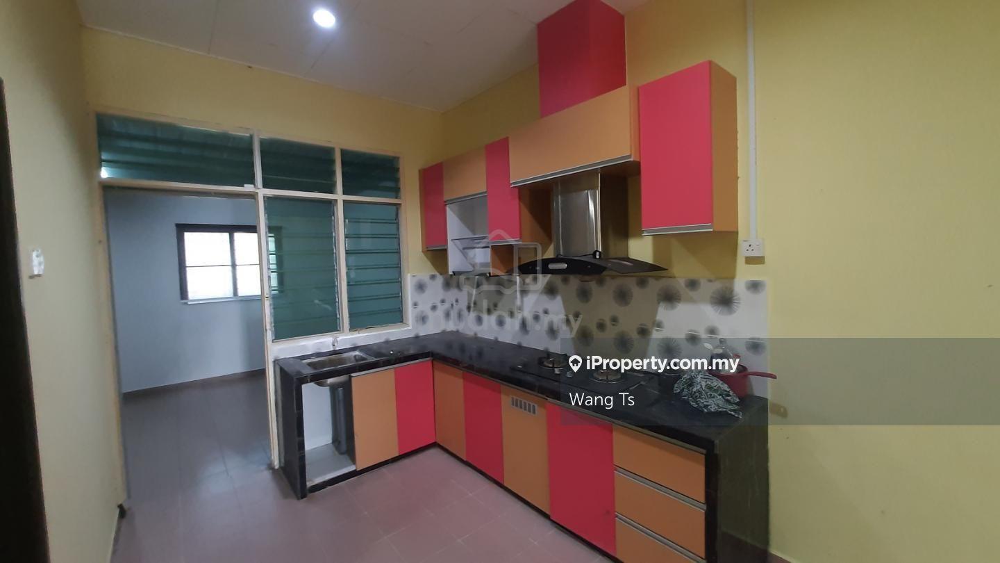 Single Storey Terrace. Bandar Amanjaya.