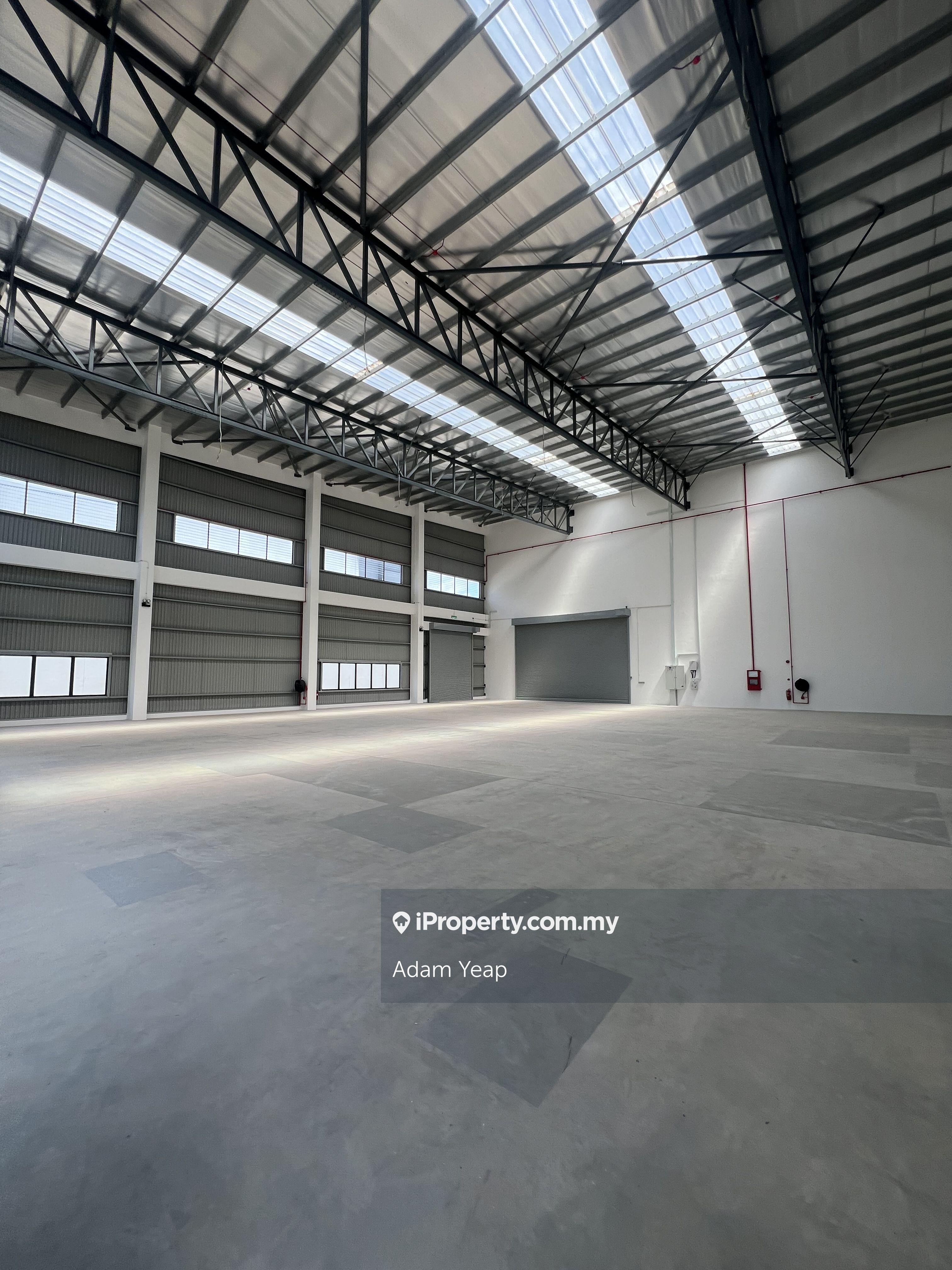 Semi-D Factory For Sale. Medium & Light Industry 