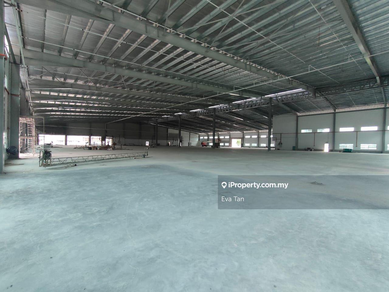 Detached Factory at Senai for rent