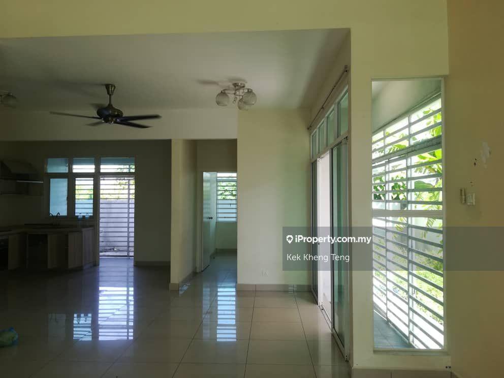 Semi-D house for Sale