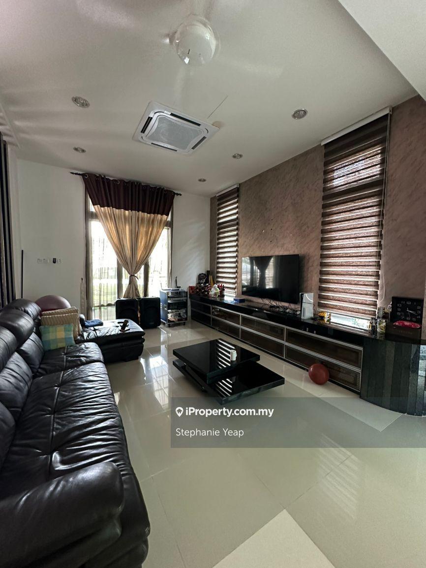 2 Storey Bungalow Full Renovated @ Mont Jade Seremban