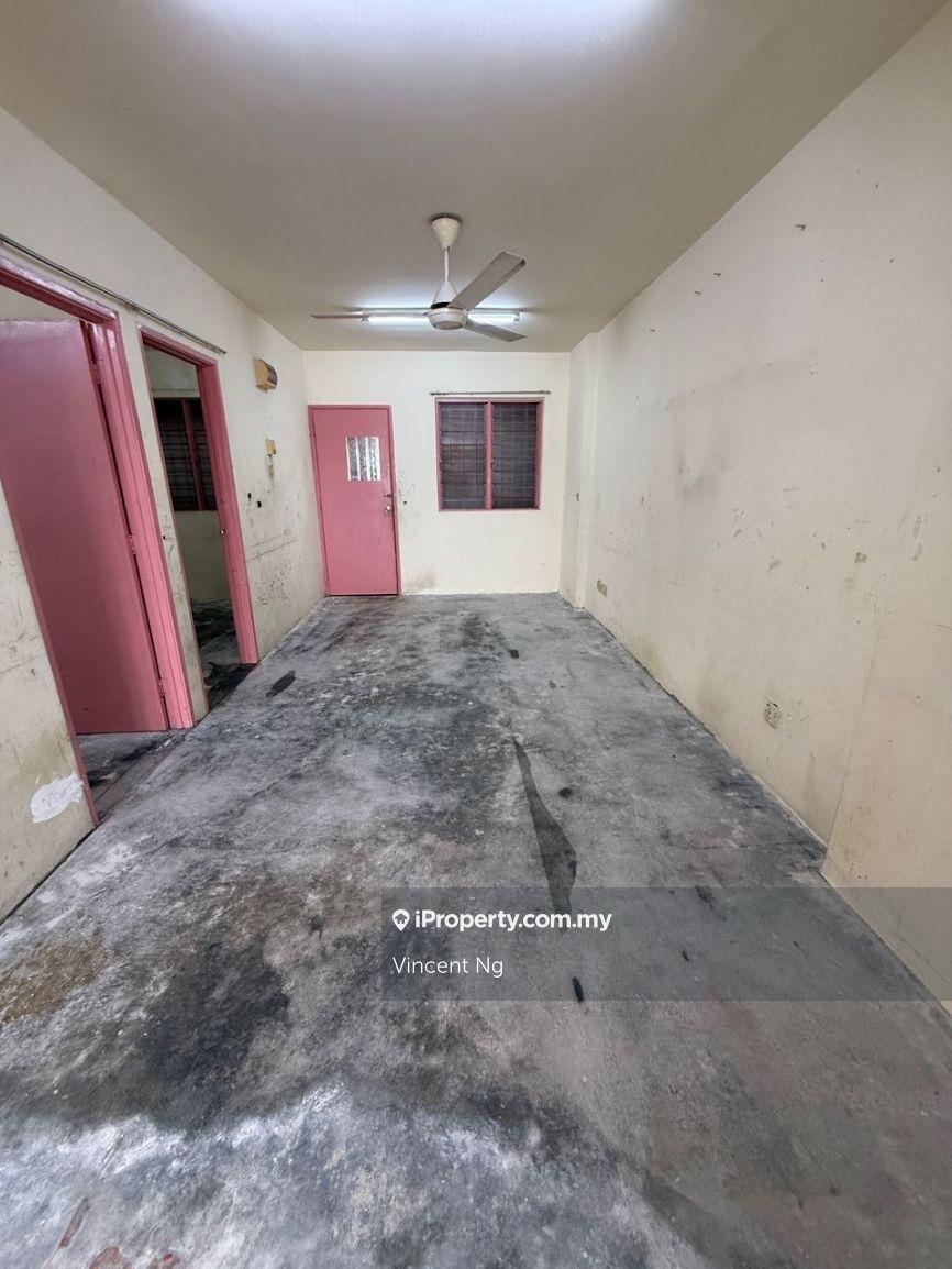 House for. Sell!