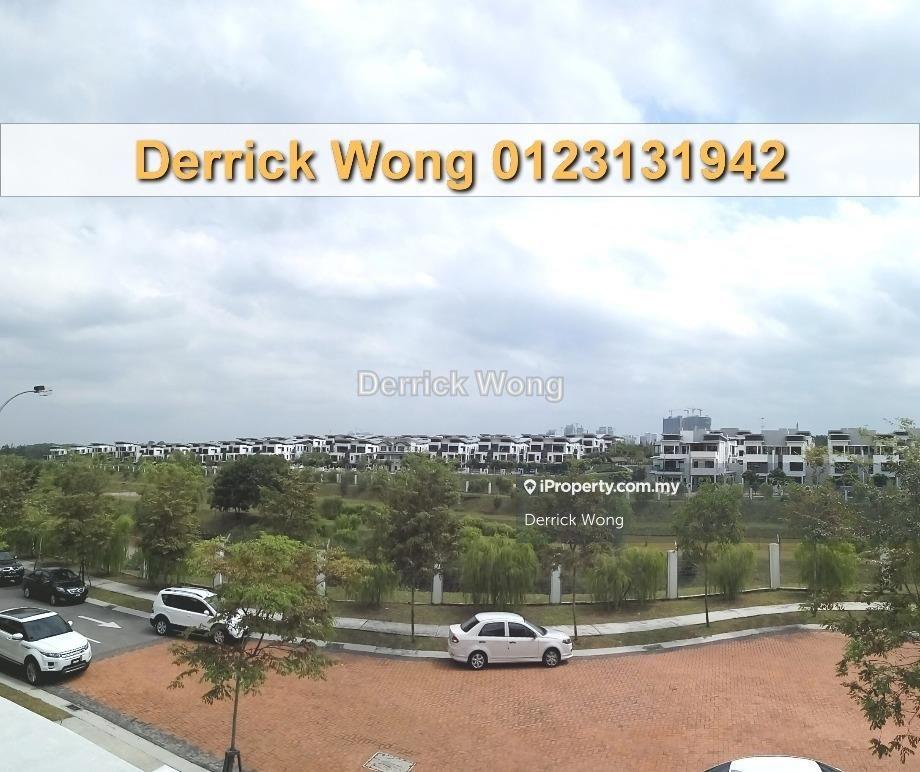 Spacious semi-d house/ Unblock view/ Low density/ South facing