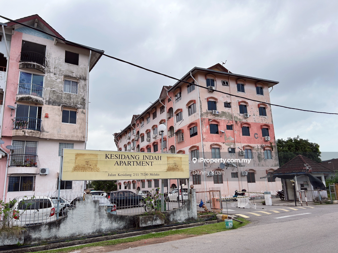 Kesidang Indah Bachang kampung Lapan Melaka Kpg 8 1st Floor Lift Gated