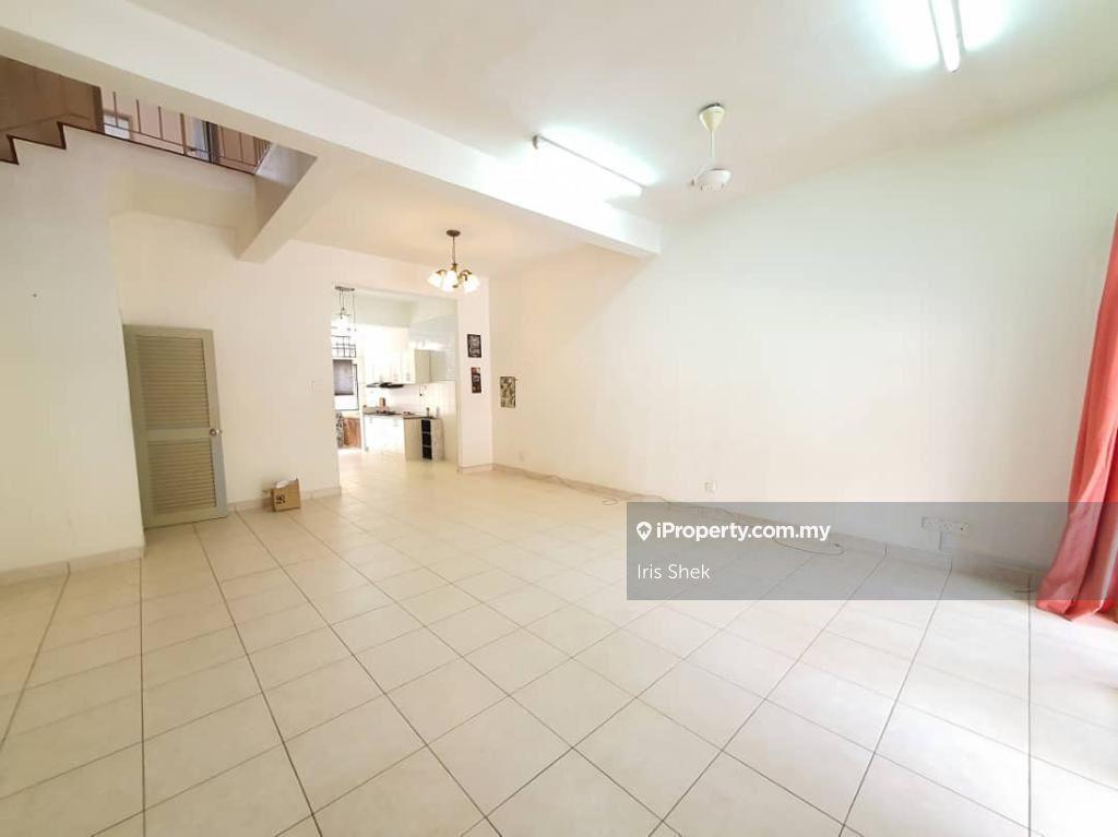 2sty Canal Garden Kota Kemuning partly furnished for rent