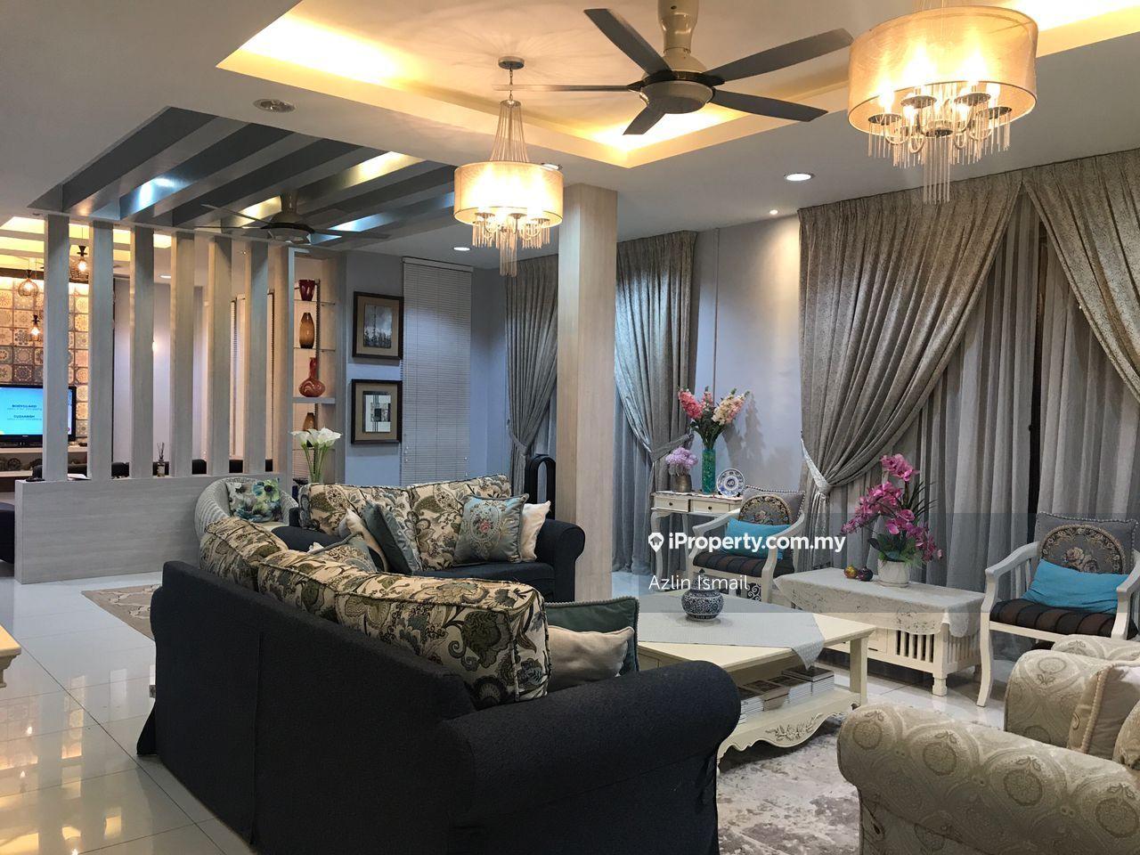 Semi-D house for Sale