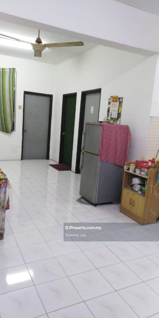 1st Floor Shop Apartment, Pusat Hentian Kajang, Jalan Reko