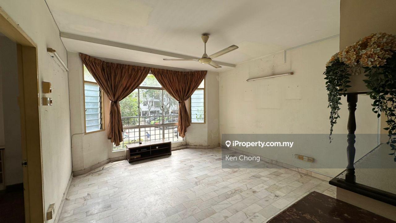 Renovated unit for rental, 1st floor unit, call us for more details