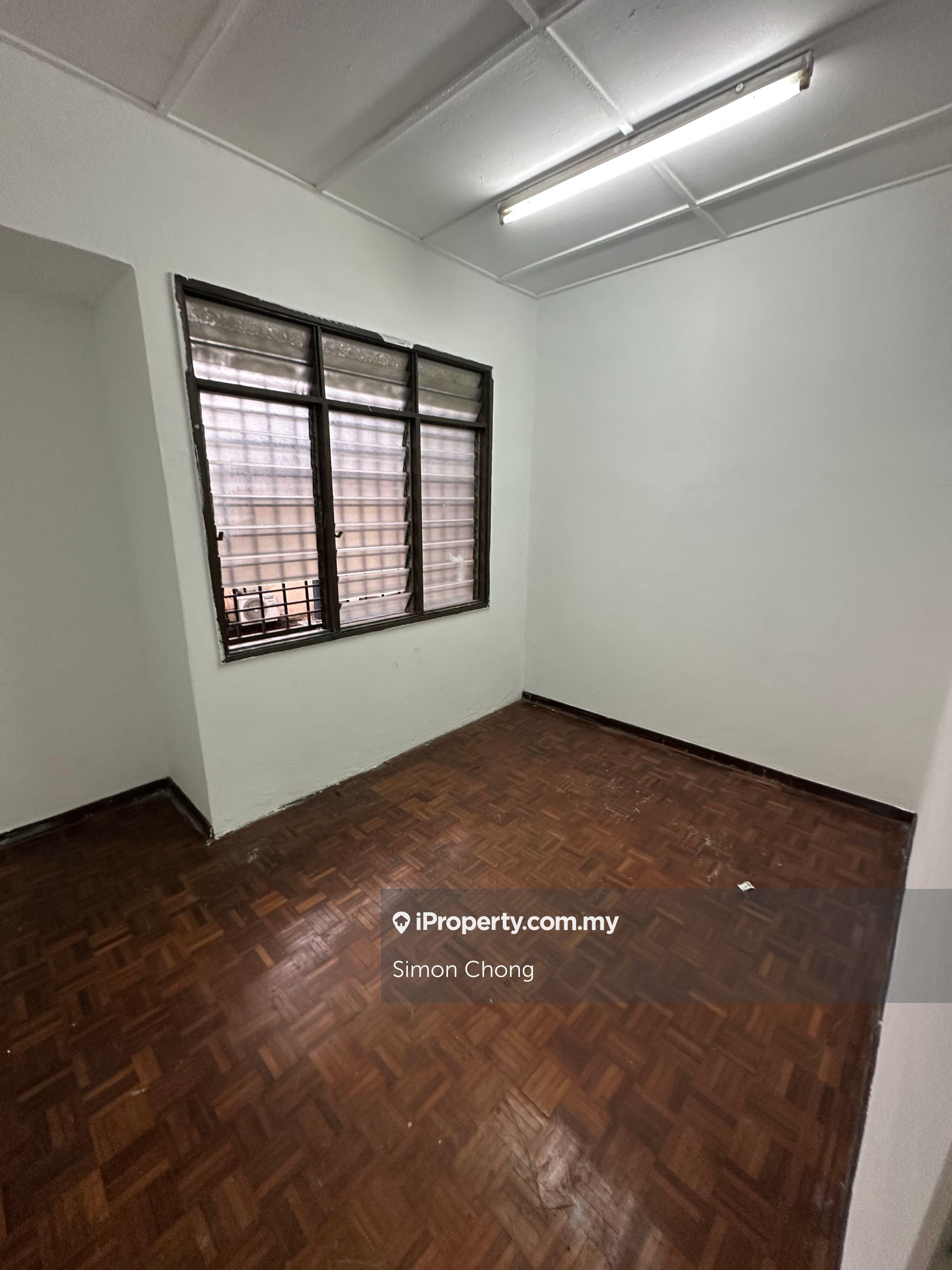 Taman putra 2 storey for sale 