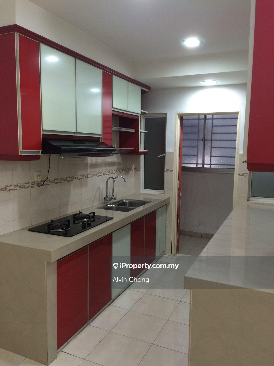 Batu Caves, Banjaria Court, Newly Painted Unit, Ready to move in