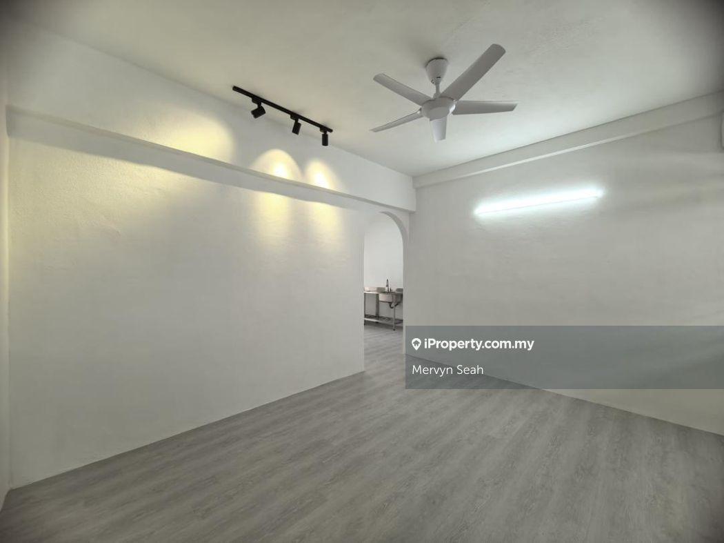 Taman Sri Relau Block B 700 Sqft High Floor Basic Reno Worth Deal